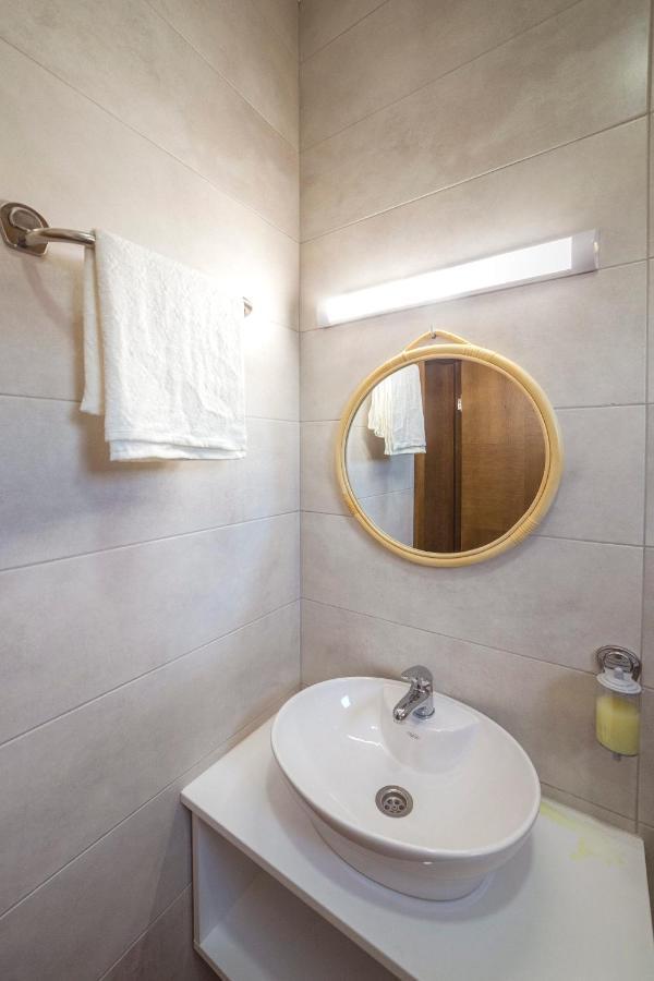 Zoe Pirot Apartment Bagian luar foto